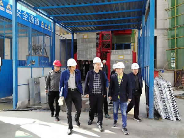 裝備公司開(kāi)展起重機(jī)械設(shè)備安全專項(xiàng)檢查